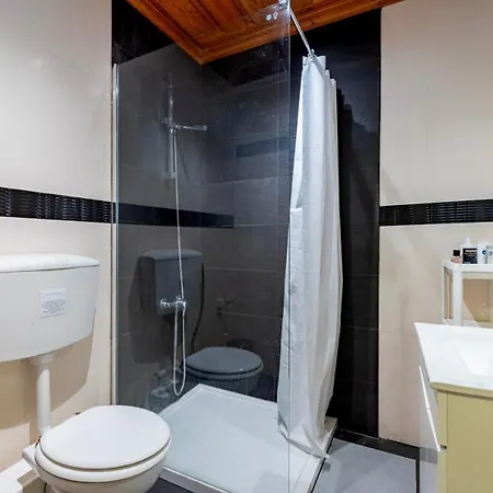 New Boutique Apt In Bairro Alto